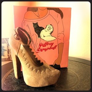 Jeffrey Campbell size 7